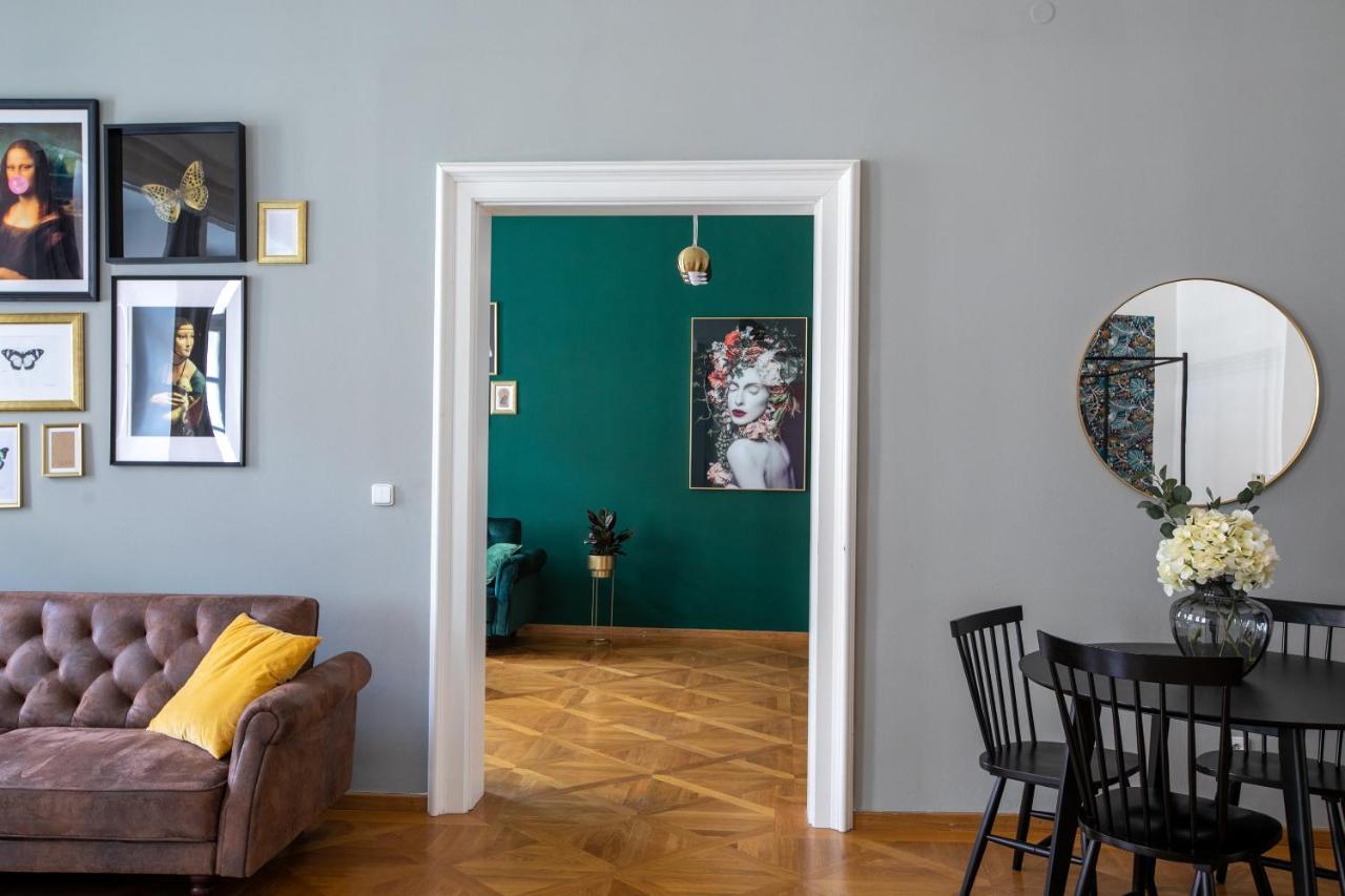 New Stylish 3 Suites Bedrooms Apt In Mala Strana - N2Nd Prague Exterior photo