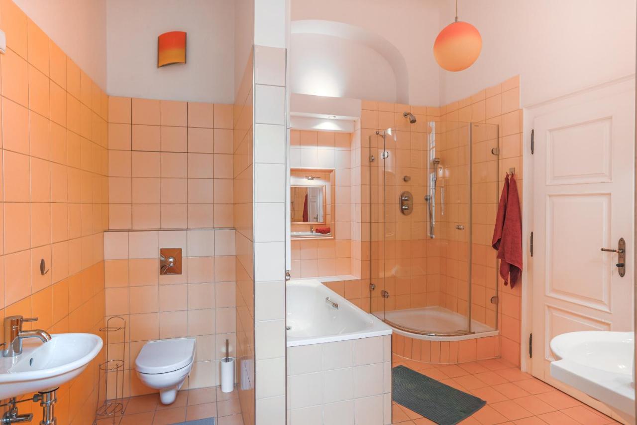 New Stylish 3 Suites Bedrooms Apt In Mala Strana - N2Nd Prague Exterior photo