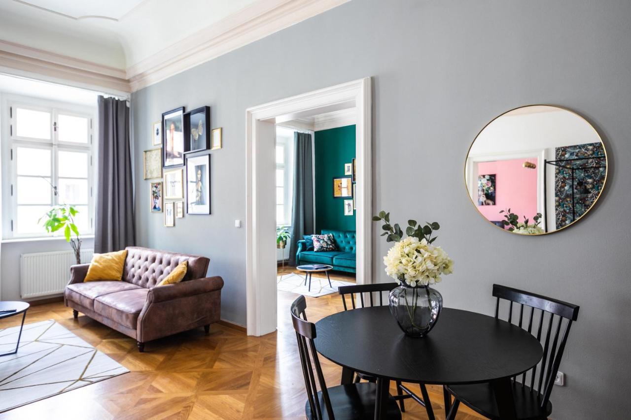 New Stylish 3 Suites Bedrooms Apt In Mala Strana - N2Nd Prague Exterior photo