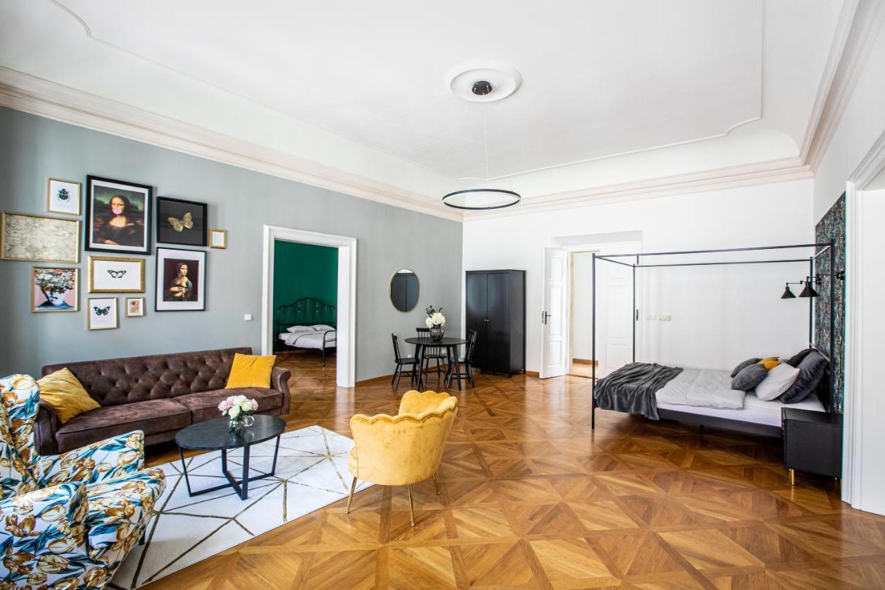 New Stylish 3 Suites Bedrooms Apt In Mala Strana - N2Nd Prague Exterior photo