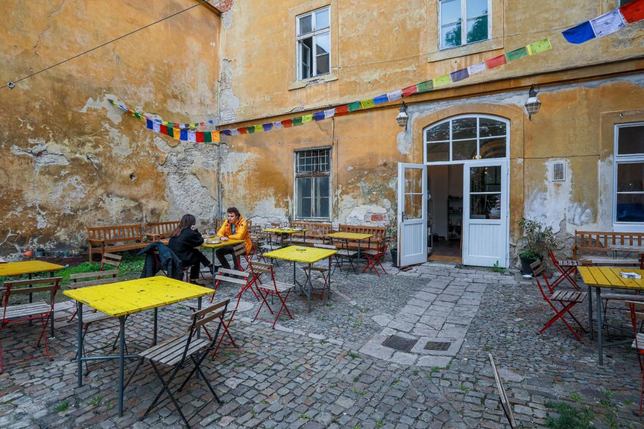 New Stylish 3 Suites Bedrooms Apt In Mala Strana - N2Nd Prague Exterior photo